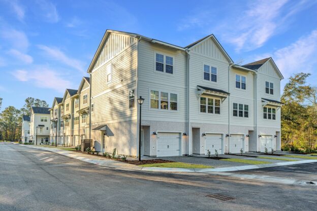 The Sanderling New luxury build-to-rent townhomes in Johns Island